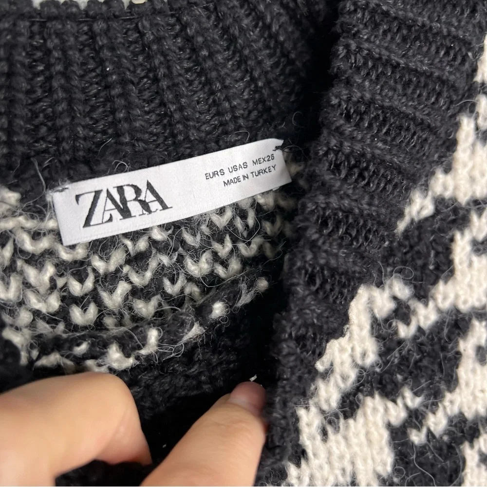 MM Zara Houndstooth chunky knit‎ sweater